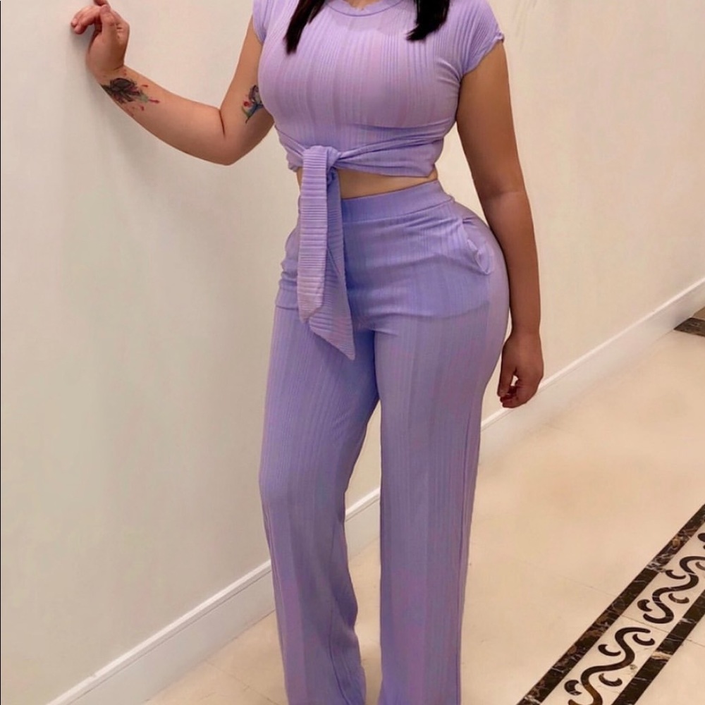 Tied lavender suit